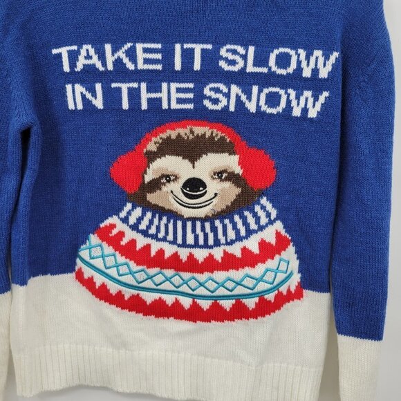 H&M Women Blue Sloth Take It Slow In The Snow Knit Oversize Sweater Size XS - Picture 2 of 10